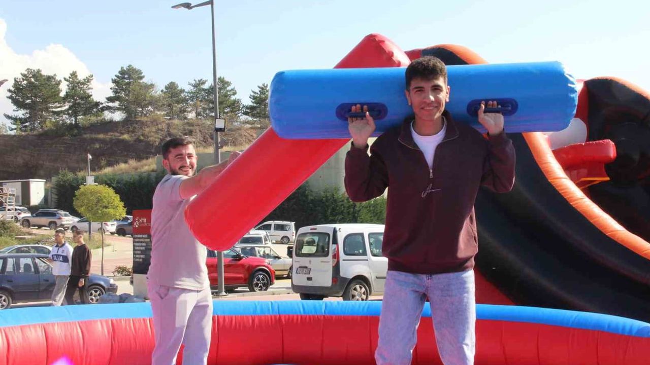 Hitit Üniversitesi'nde öğrenciler yeni dönemi etkinliklerle karşıladı