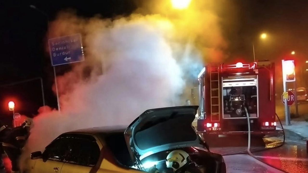 Hızlı müdahale Acıpayam'da otomobil yangınını büyümeden söndürdü