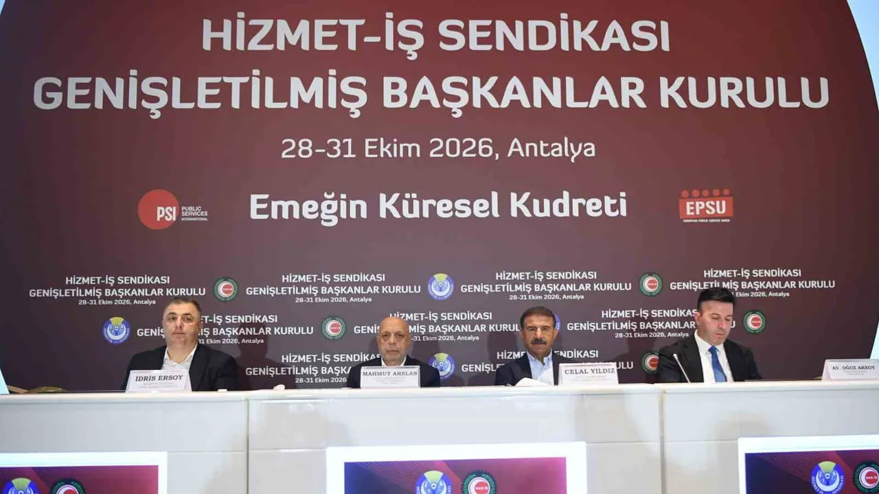 Hizmet-İş'ten iş güvencesi ve gelir adaleti için kapsamlı reform çağrısı