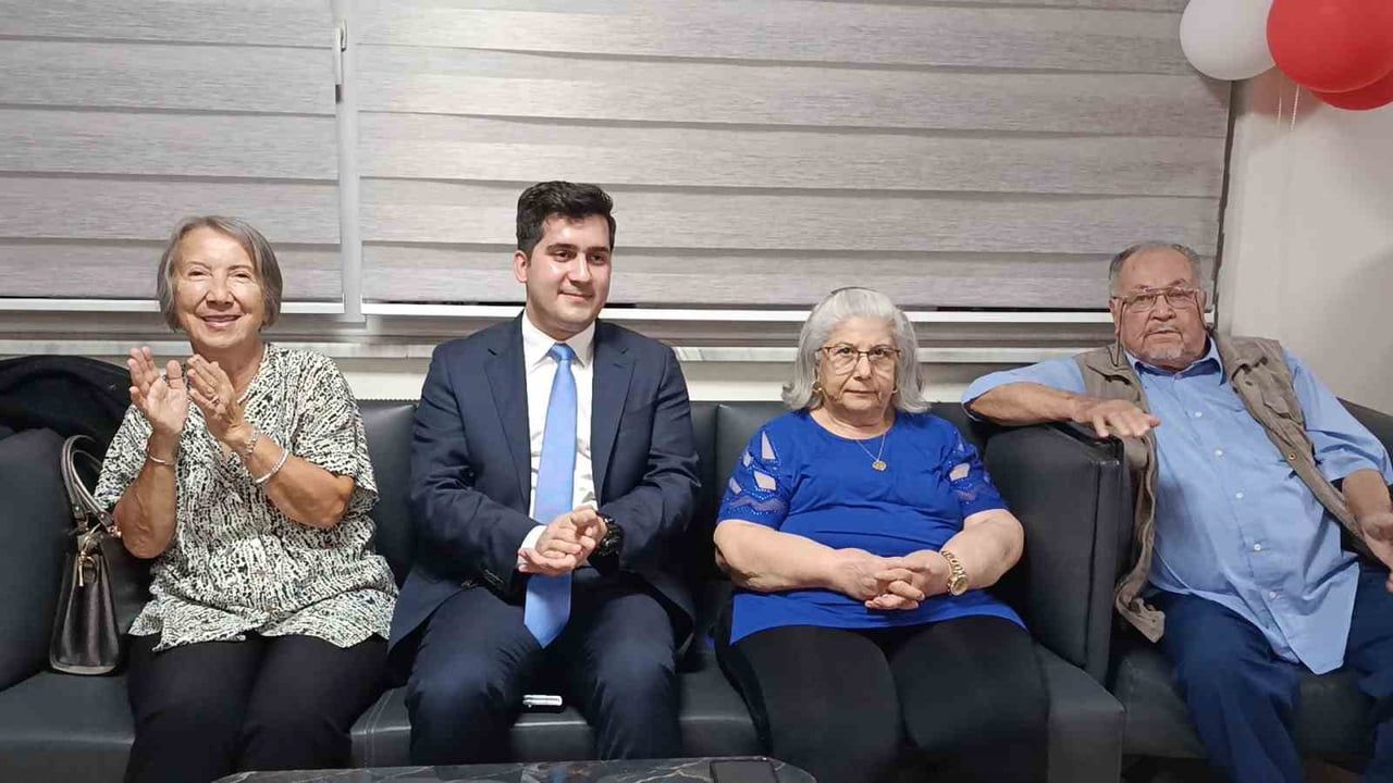 Huzurevinde türkülerle Cumhuriyet coşkusu