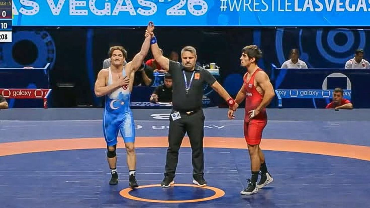 İbrahim Özdemir dünya kürsüsünde: 72 kiloda bronz sevinci