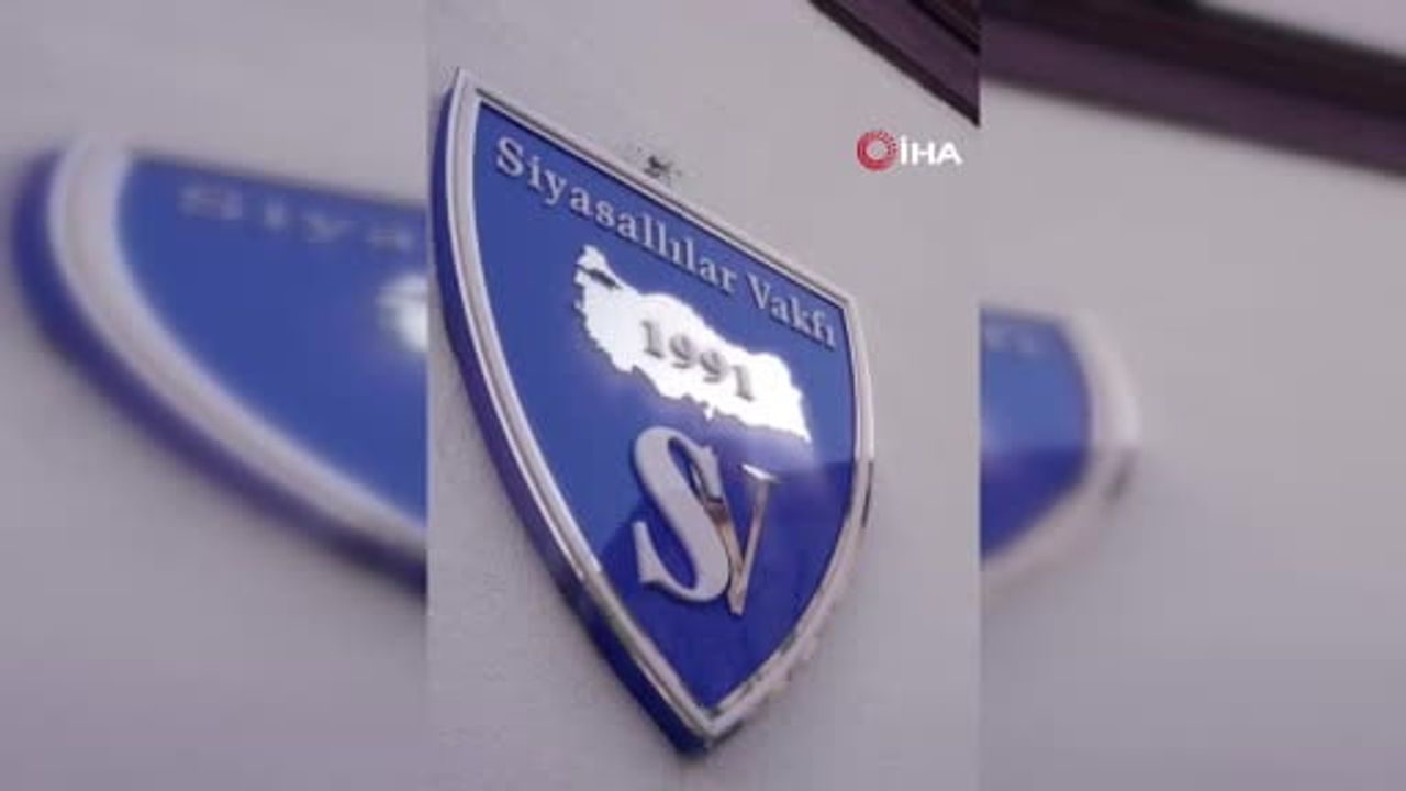 İçişleri bakanı siyasal mezunlarıyla Hamamönü'nde buluştu