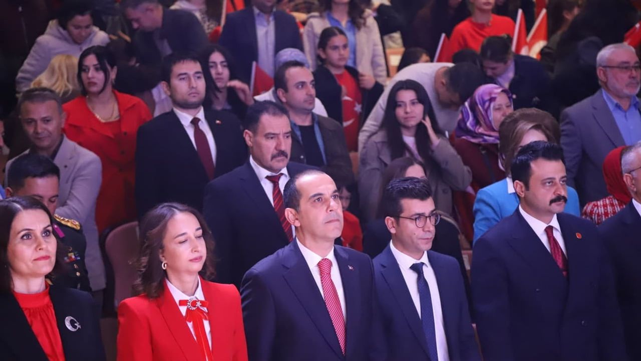 Iğdır'da cumhuriyetin 103. yılı salon töreniyle kutlandı