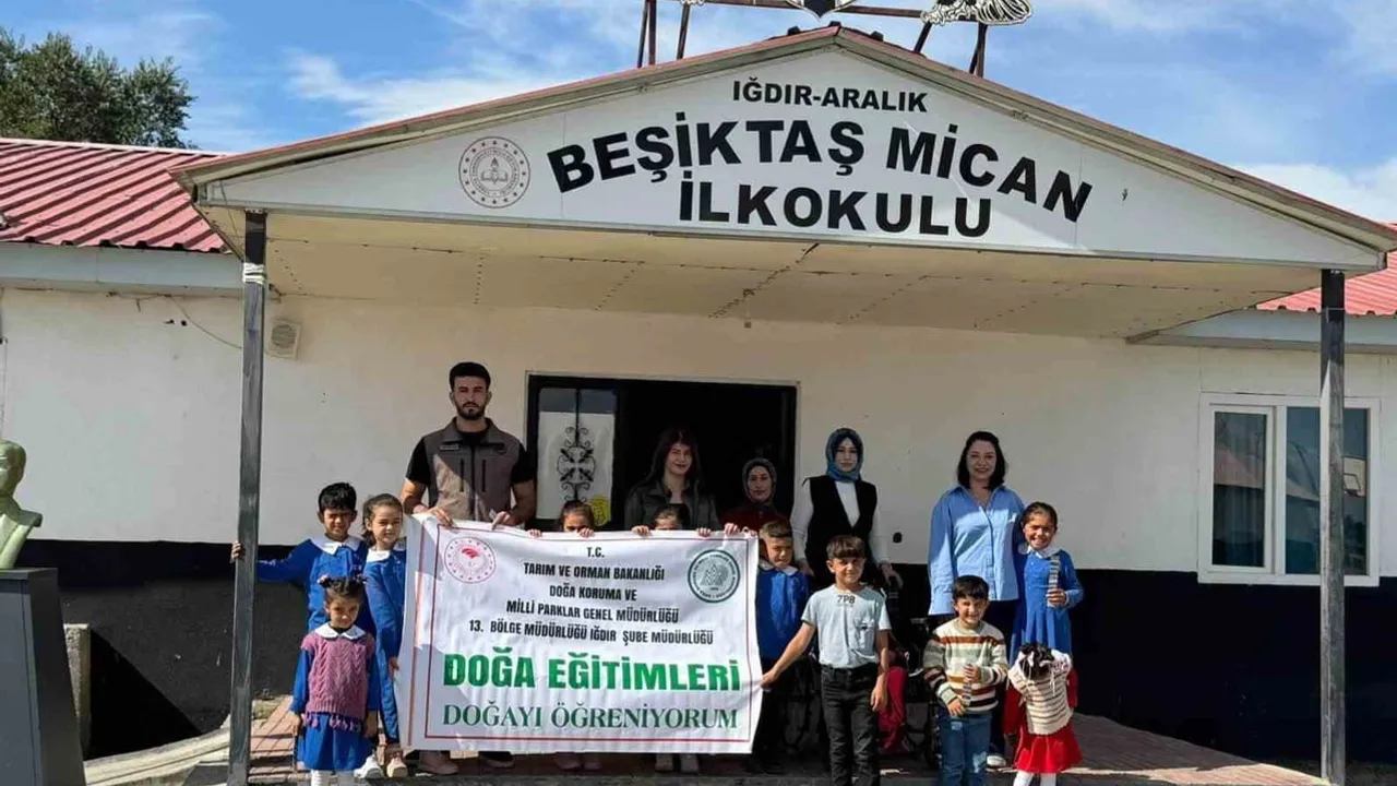 Iğdır'da öğrenciler doğayı ve biyoçeşitliliği sahada öğrendi