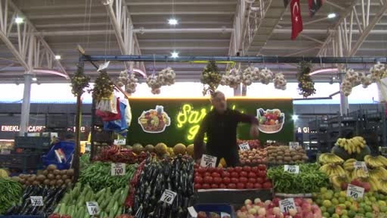 İki yılda bir veren üvez bu yıl siparişle tükeniyor