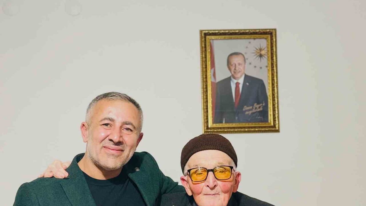 il başkanından şehit babasına ziyaret ve hatıra sohbeti