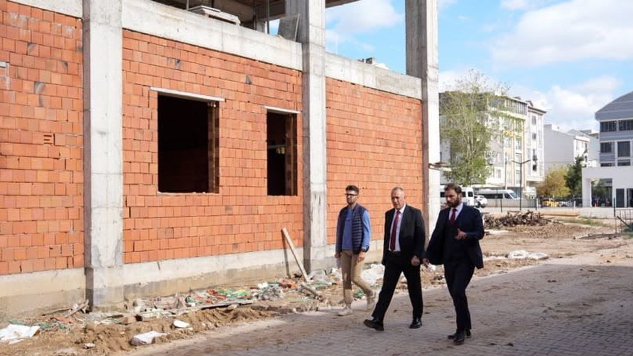 İl müdürü Özalp Bandırma'da gençlik ve spor yatırımlarını yerinde değerlendirdi