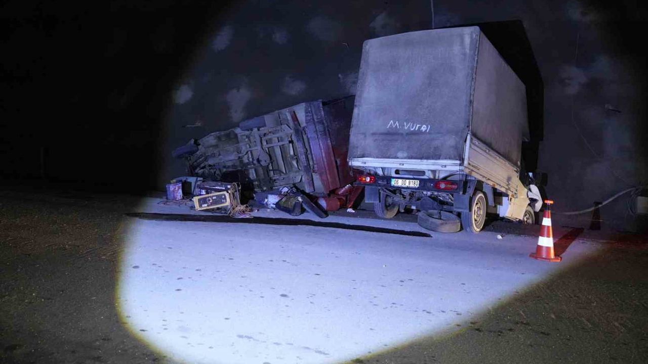 Ilgaz Dağı'nda şantiye girişinde kamyonet kazası: 9 yaralı