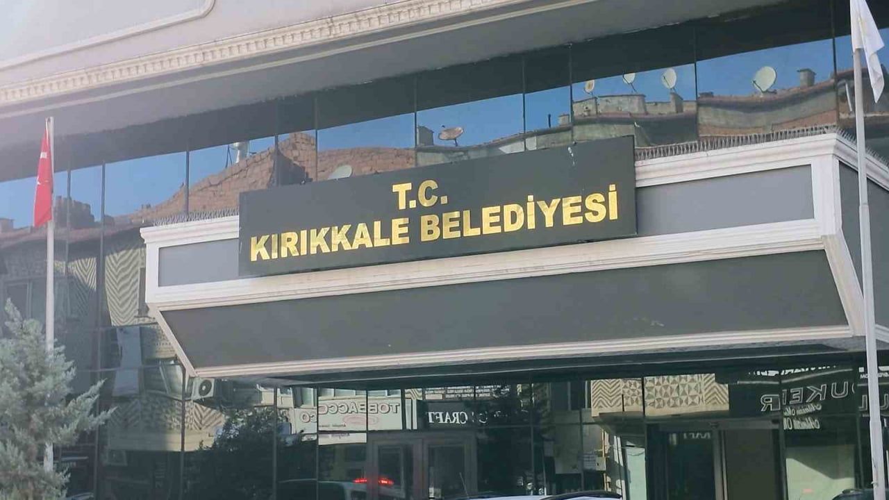 İmar ve ruhsat işlemlerinde milyonluk hareket: üç belediye personeli gözaltında