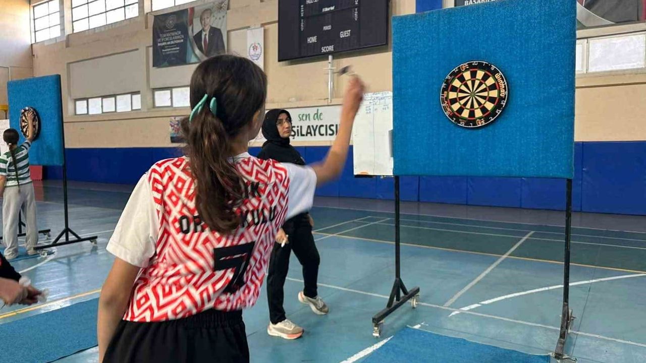 İncirliova'da nişan aldı gençler: dart il birinciliği başladı