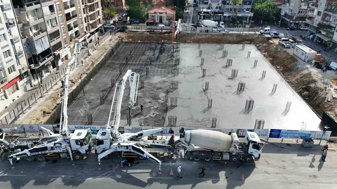 İncirliova merkezinde 3 bin metrekareyi aşan yaşam meydanı kuruluyor