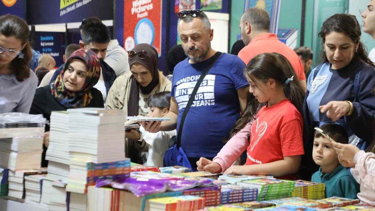 İnegöl’de on günlük kitap şöleni için hazırlık tamam