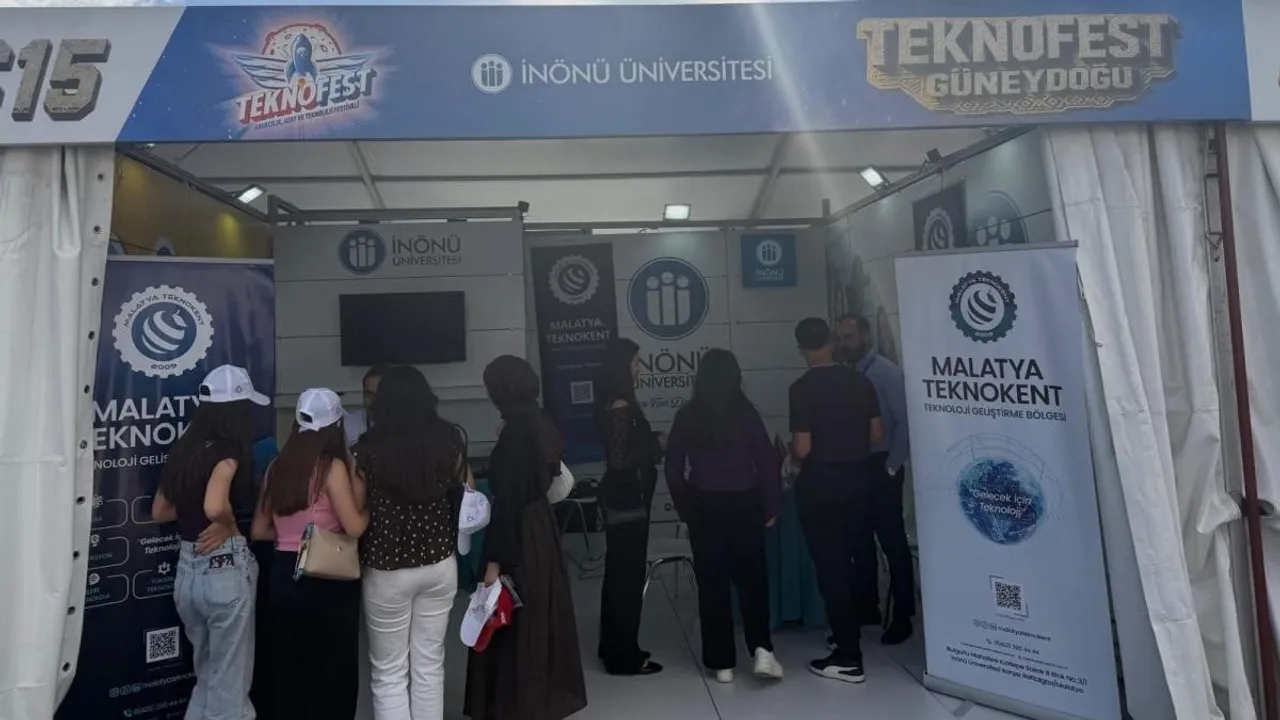 İnönü Üniversitesi TEKNOFEST Güneydoğu'da standıyla sahne aldı