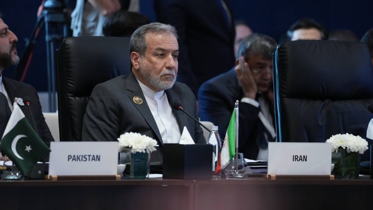 İran'dan diplomasi çağrısı: Hürmüz Boğazı yedi günde açılabilir