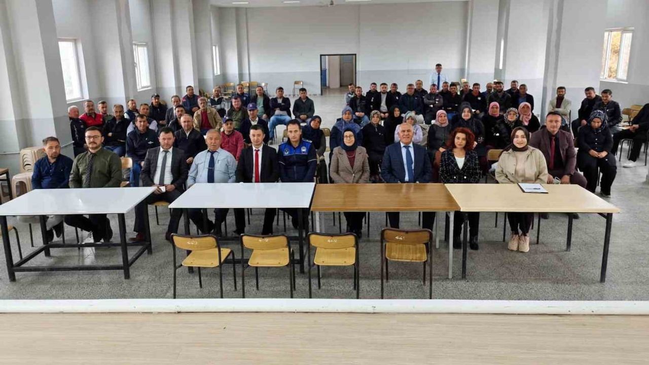 İş yerinde farkındalık: Hisarcık personeline teknoloji ve şiddetle mücadele eğitimi