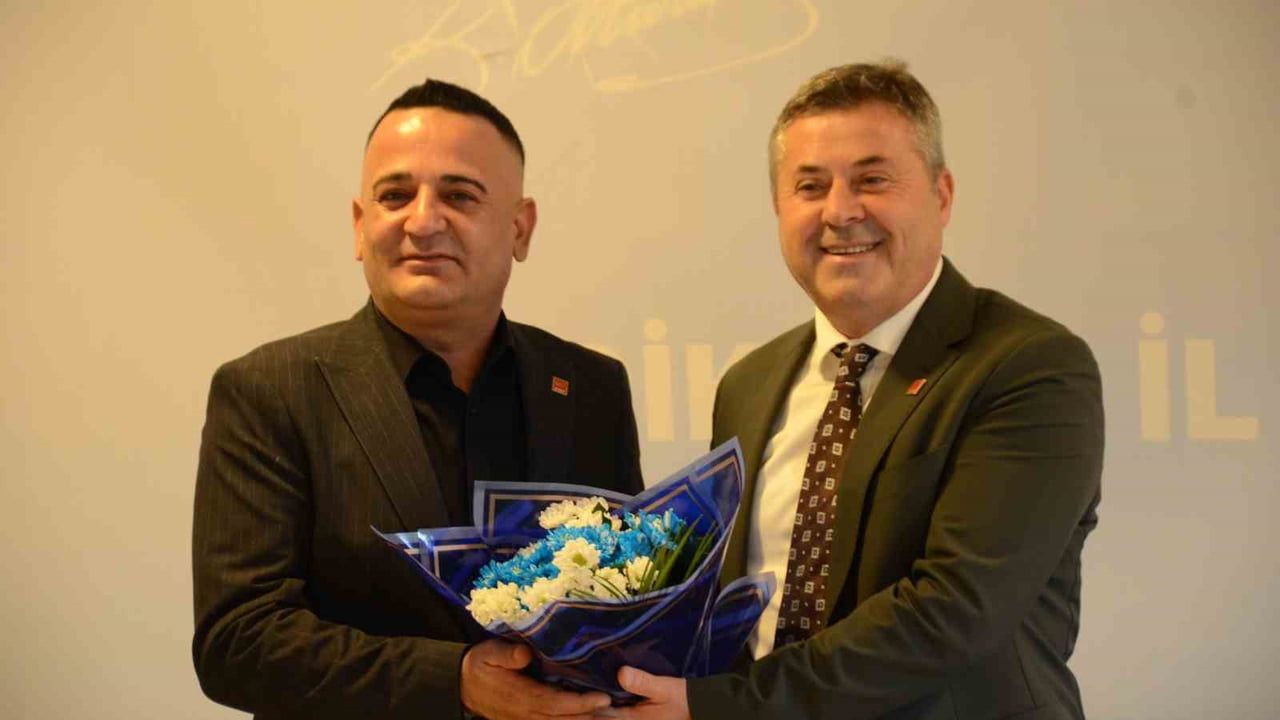 İsmail Cinoğlu CHP Bilecik il başkanlığını devraldı, birlik ve devam çağrısı yaptı