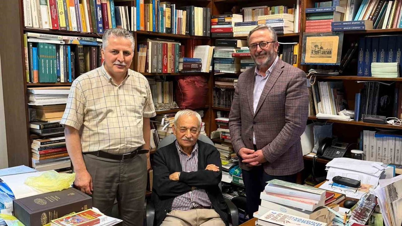 İsmail Erünsal'ın yıllarca derlediği yazma hazinesi tüm dünyaya açıldı