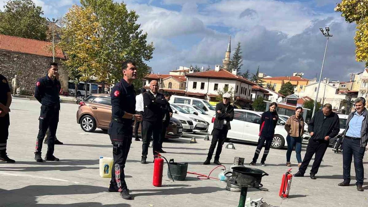 Isparta valiliğinde acil durum hazırlığı artırıldı: yangın eğitimi ve tatbikat