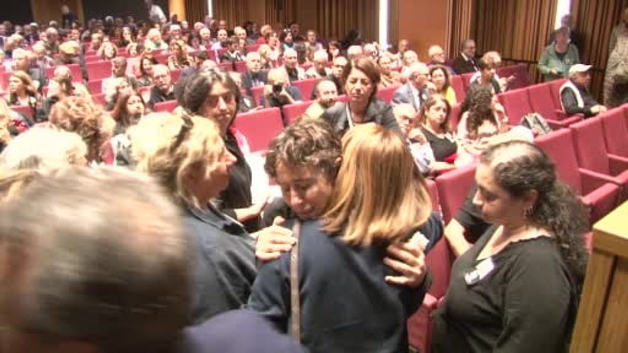 İstanbul barosu'nda anma: Alp Selek ailesi ve meslektaşlarıyla uğurlanıyor