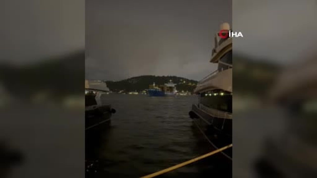 İstanbul boğazı'nda arıza: 147 metrelik Bilbao Trader kontrolsüz sürüklendi, eskortla ayrıldı