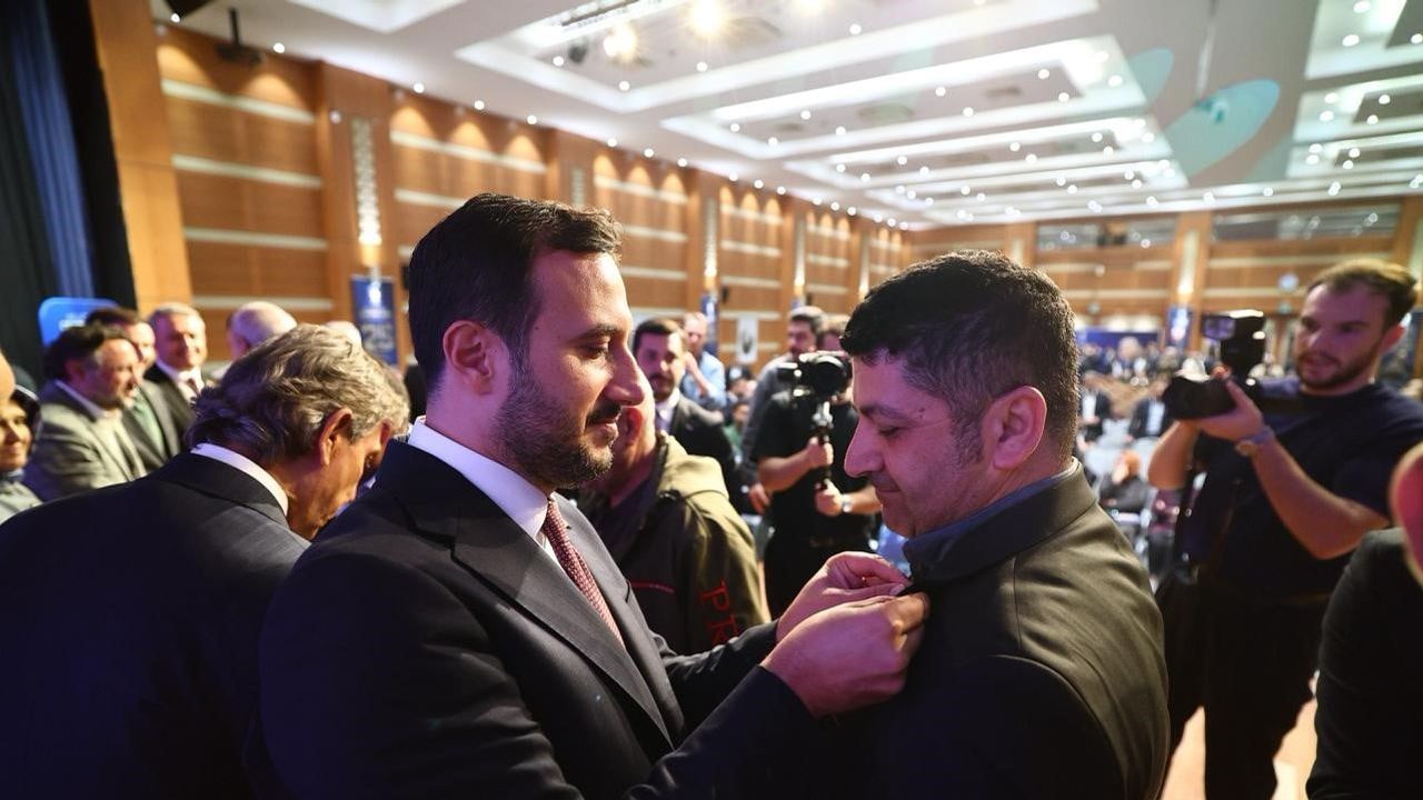 İstanbul toplantısında 136 eski muhalif AK Parti saflarına katıldı