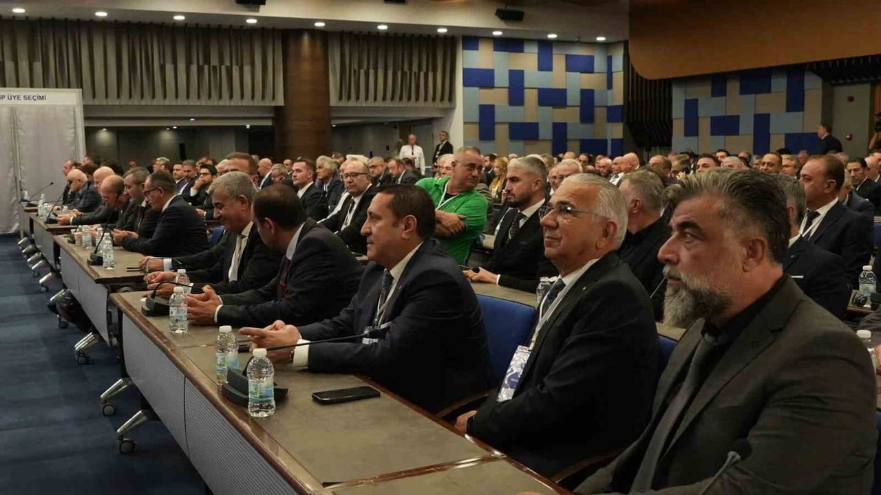 İzmir için yeni dönem: Özgener liderliğinde yönetim görevde