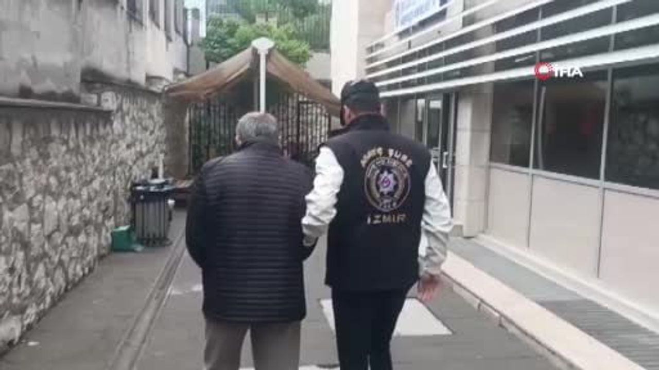 İzmir operasyonlarında farklı adreslerde yakalanan 4 firari adliyeye sevk edildi