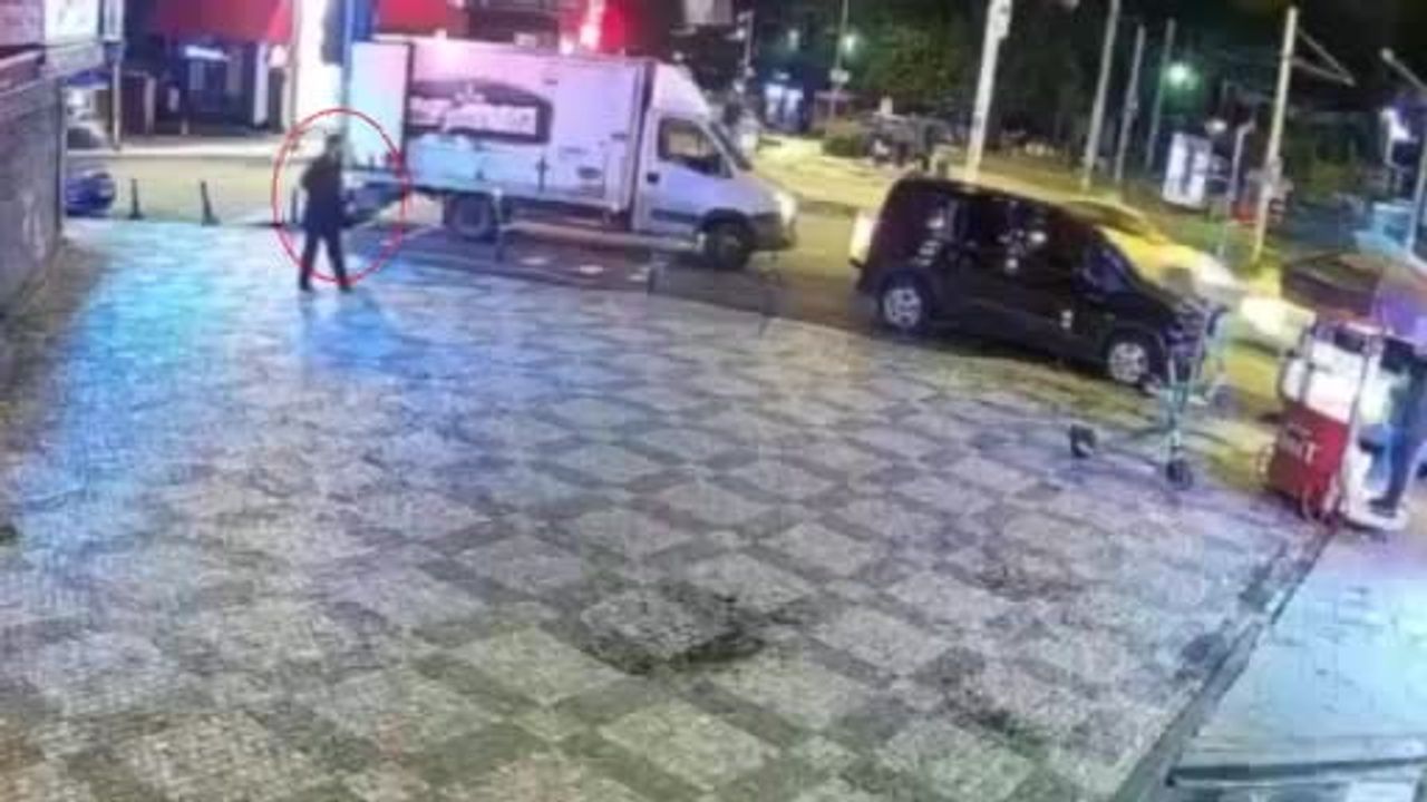Kadıköy'deki döviz bürosuna ateş: çalıntı plakayla kaçan 5 şüpheli Sakarya'da tutuklandı