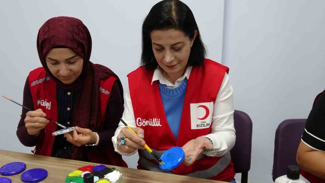 Kadınların el emeği sofra sıcaklığına dönüşüyor