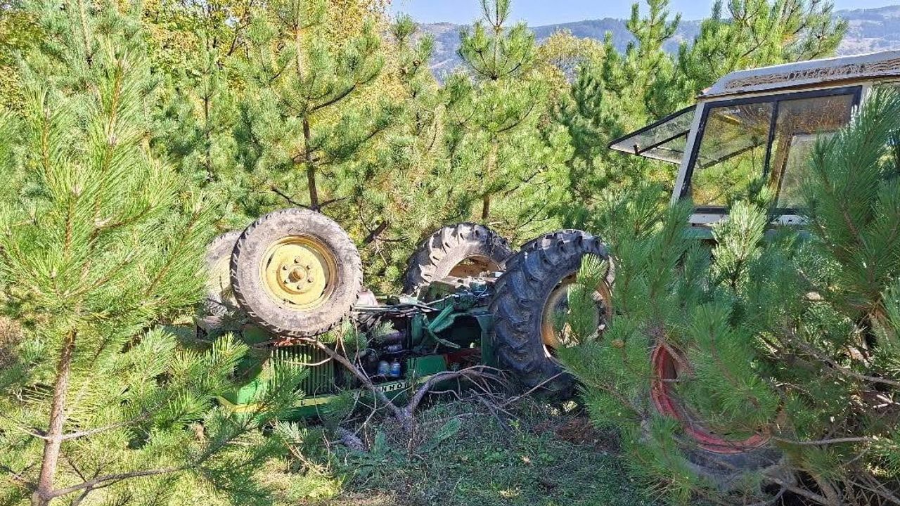 Kahramaneli köyünde traktör devrildi: muhtar hayatını kaybetti