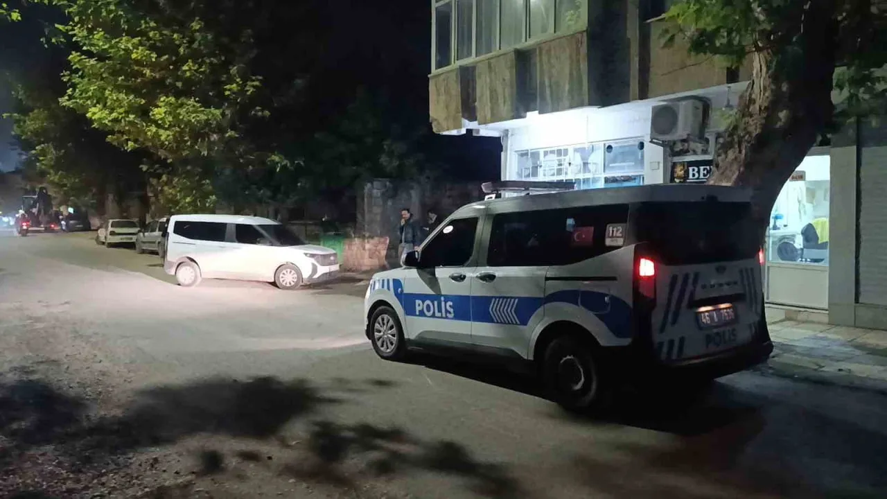 Kahramanmaraş'ta genç kıza 'selam' diyerek saldırıp çantasındaki 75 bin lirayı çaldılar