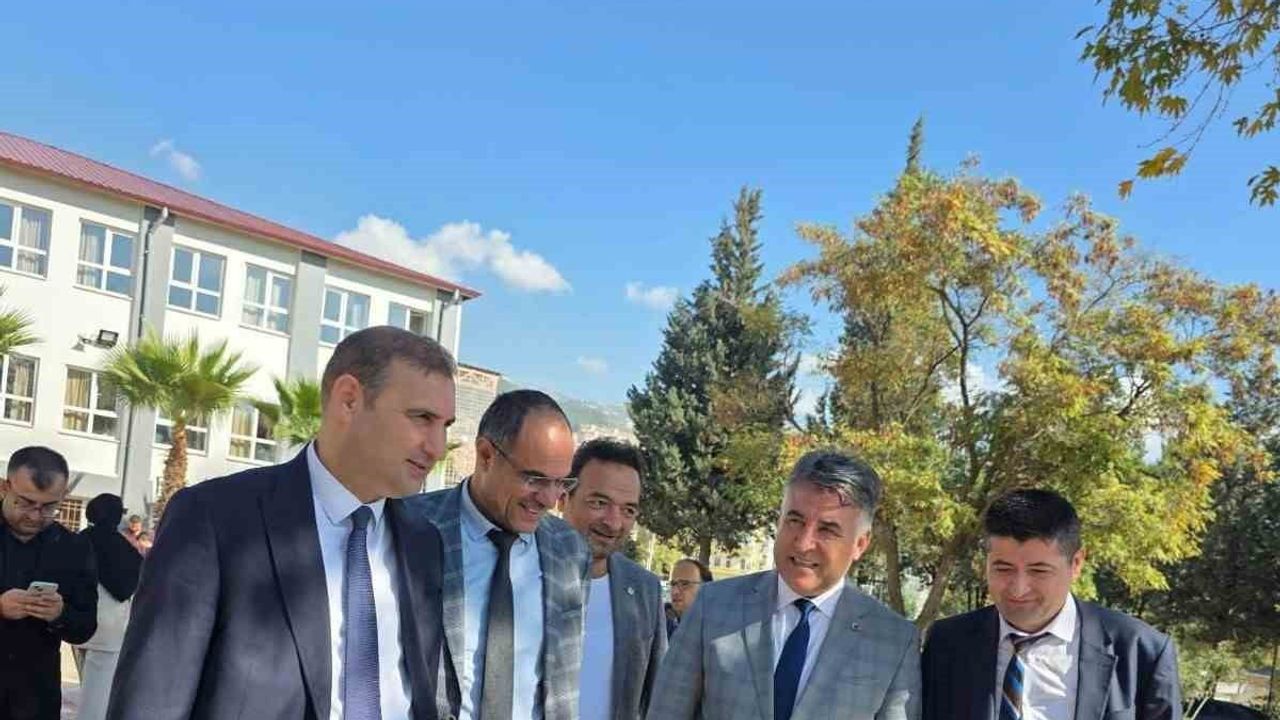 Kahramanmaraş'ta gençlik merkezinden özel öğrencilere neşe dolu gün