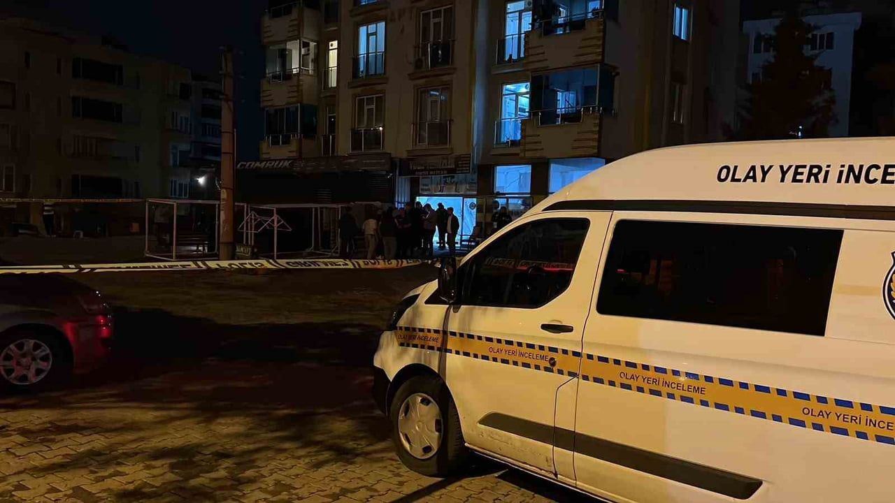 Kahramanmaraş'ta halı yıkamacıda bıçaklı kavga; polis kaçanı arıyor