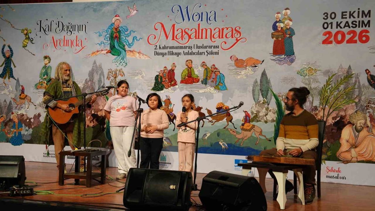 Kahramanmaraş'ta masal sesi sokaklara yayıldı