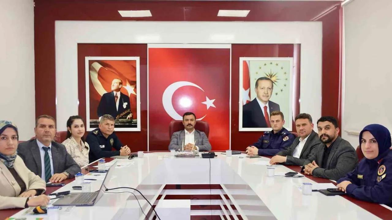 Kahta'da anneler öncülüğünde bağımlılıkla mücadelede iş birliği vurgulandı