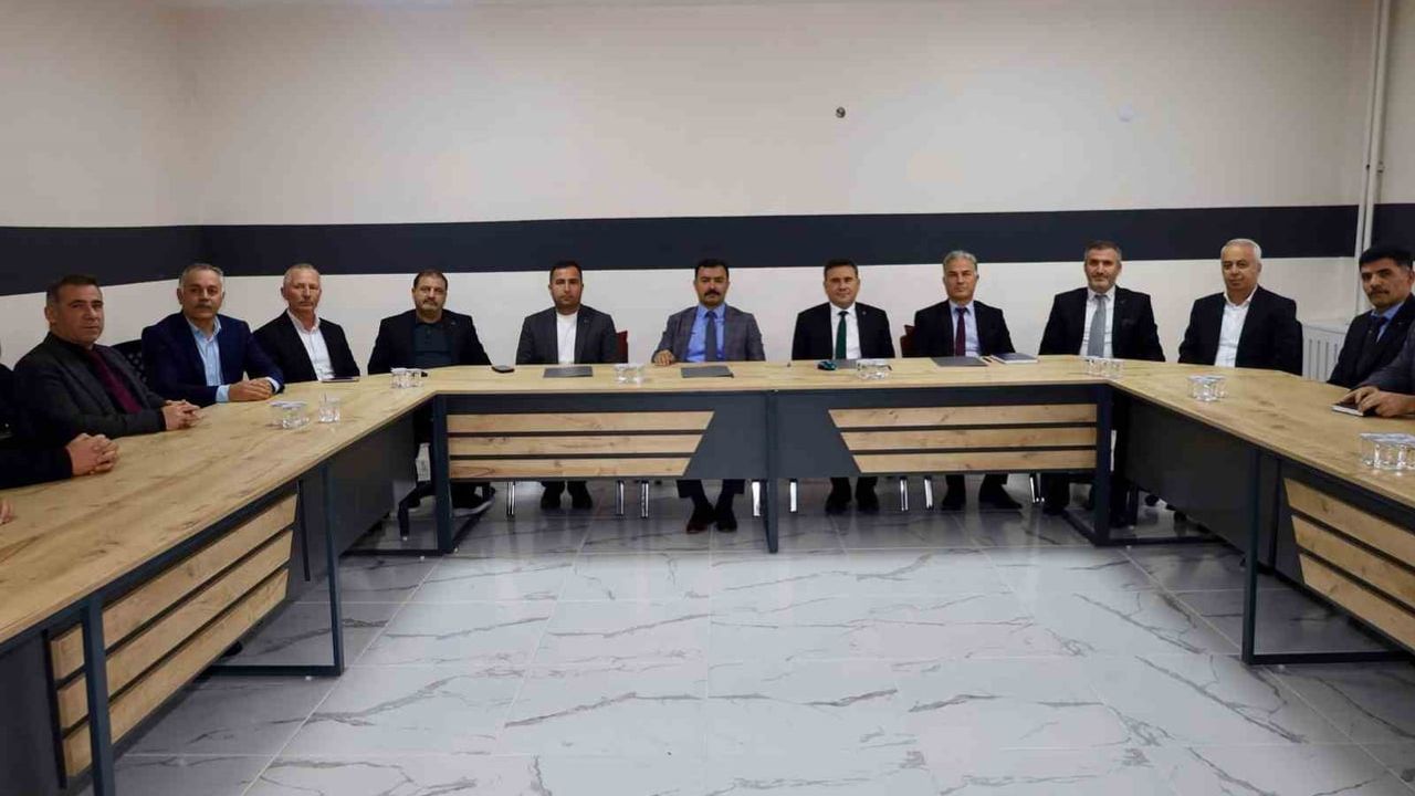 Kahta'da okullarda Milli Teknoloji Hamlesi için kulüp ve proje seferberliği