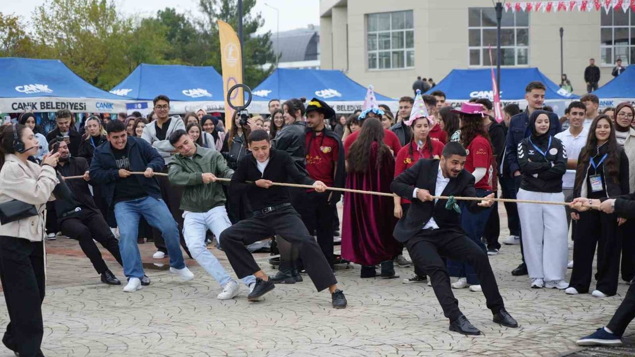Kampüs hayatı OMÜ’de UyumFest’26 ile hız kazandı