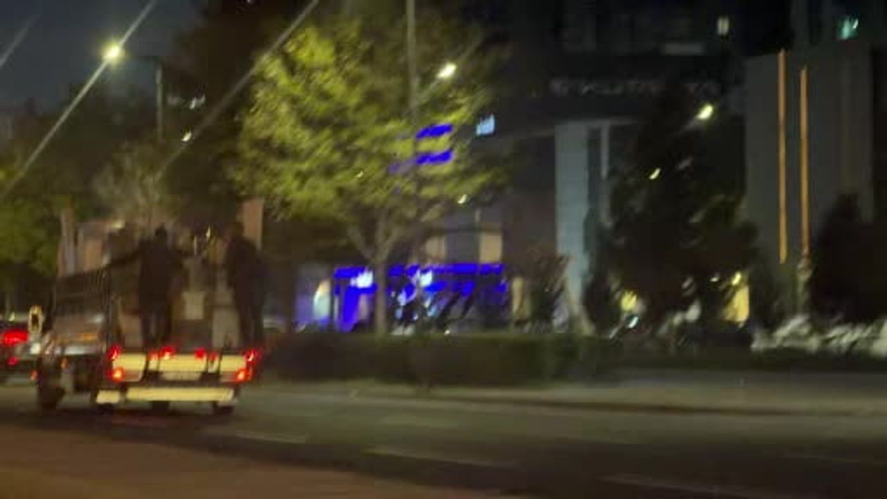 kamyonet kasasında eşyayı sabitlemek için tehlikeli çözüm