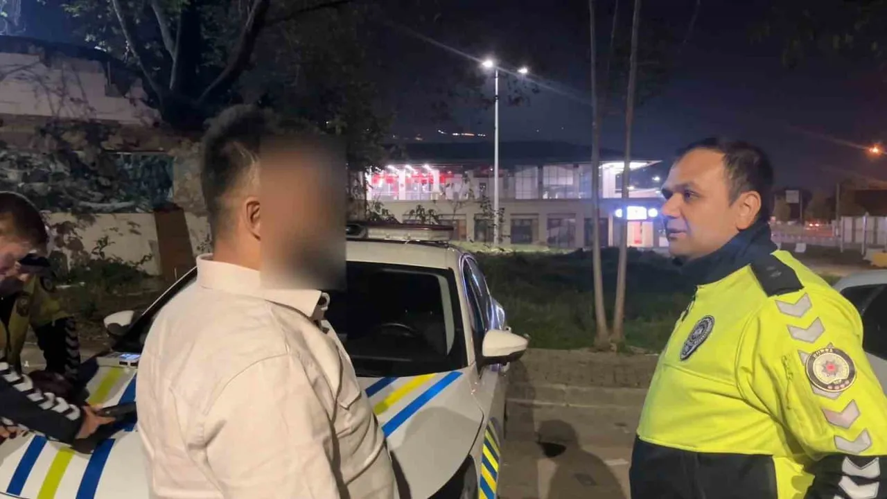 Kamyonet sürücüsünün 'uyumaya geldim' savunması 1.10 promille sonuçlandı