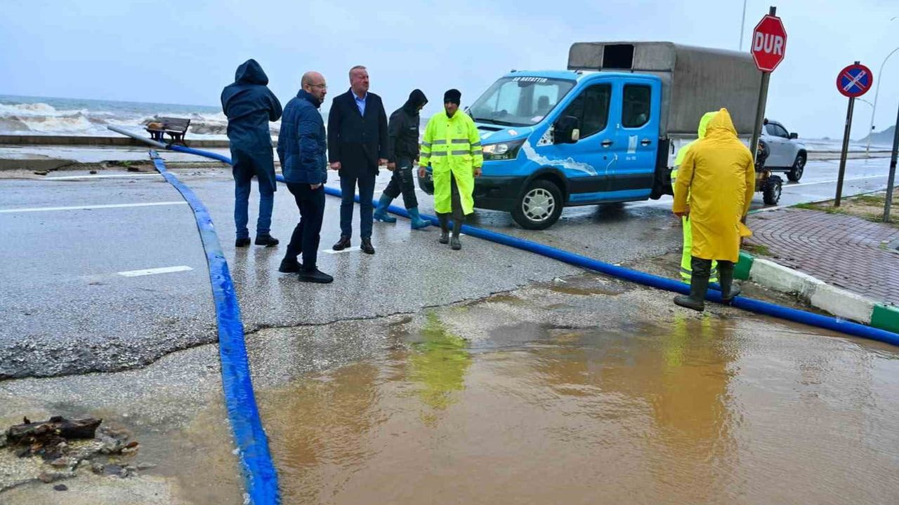 karacabey’de selin etkileriyle mücadele: ekipler sahada, öncelik can ve mal güvenliği