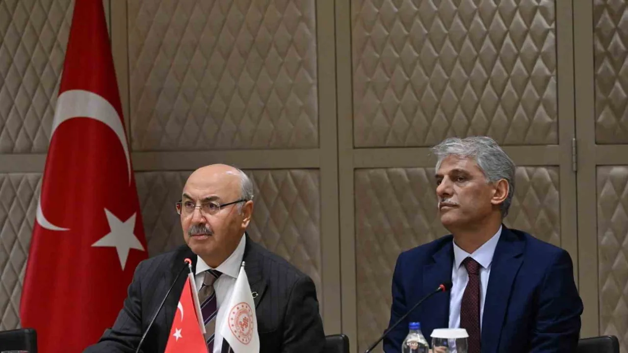 Karahayıt'ta doğalgaz ve termal kaynak koruması için yol haritası belirlendi