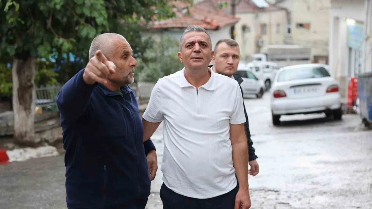 Karaoğlanlı’da esnaf ve yurttaşlarla çözüm odaklı buluşma