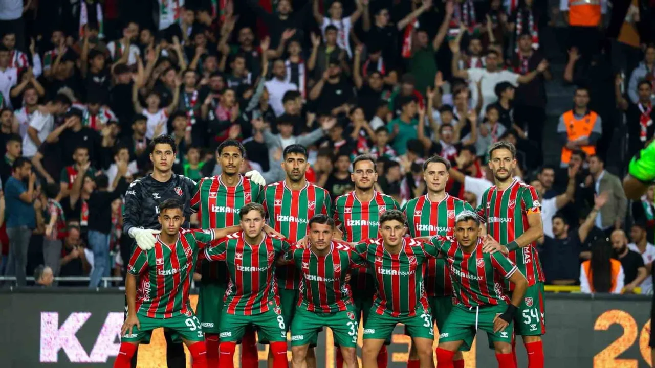 Karşıyaka Zafer Uysal'la çıkışını sürdürüyor