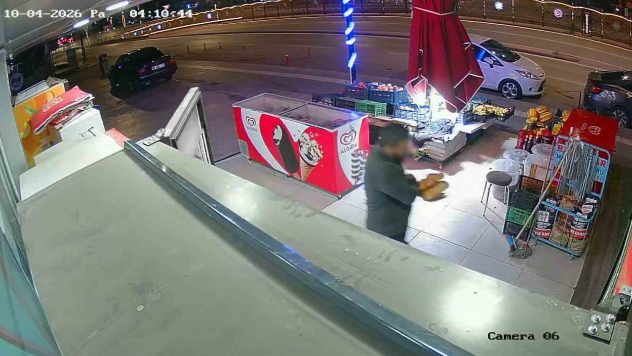 Kasadaki uyku fırsatını değerlendiren kişi marketten rahatça ürün çaldı