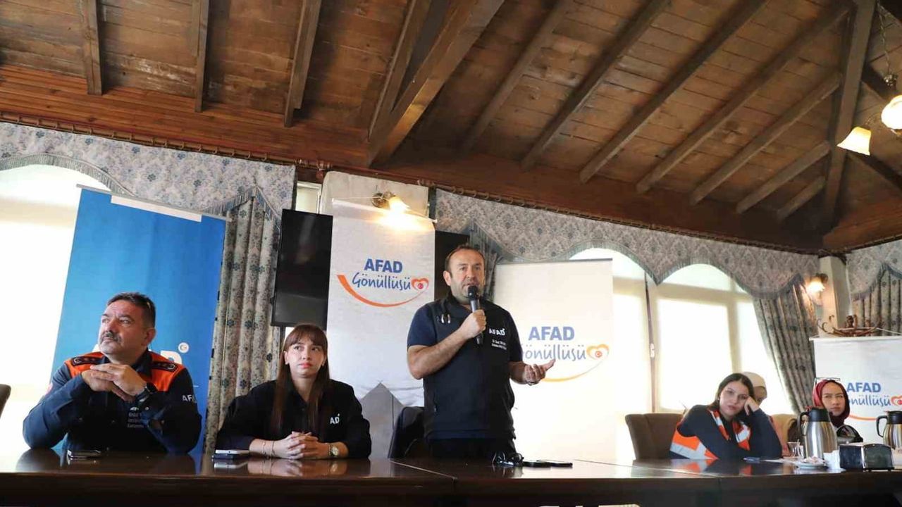 Kastamonu'da 38 gönüllü daha afet hazırlık kapasitesine eklendi