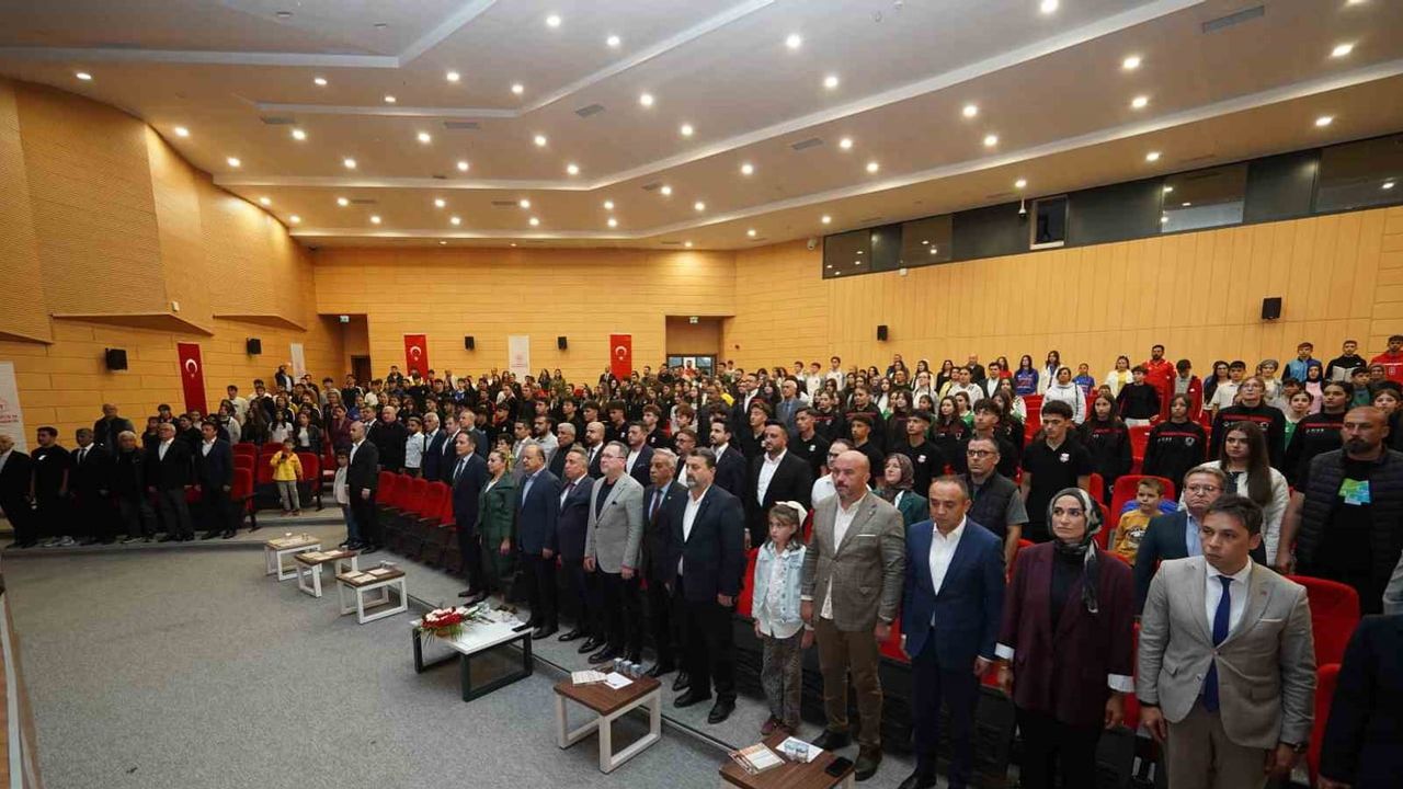 Kastamonu’da amatör sporun yılın başarıları kutlandı
