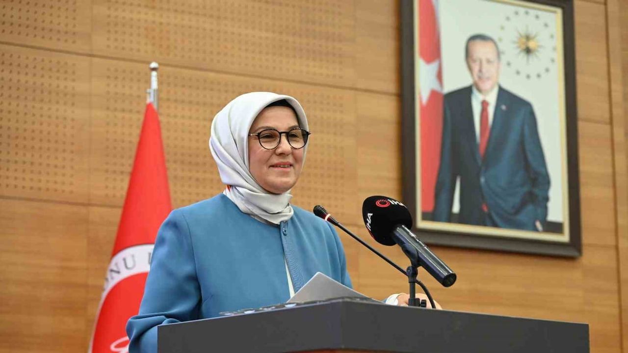 Kastamonu'da ilahiyat tezlerine akademik rekabet ve ödül sevinci