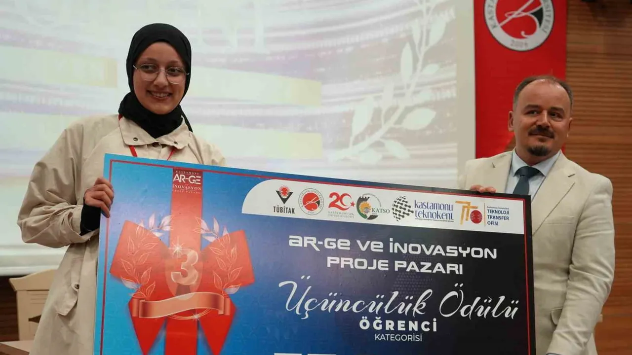 Kastamonu'da sınavı geçen fikirler ödüle koştu