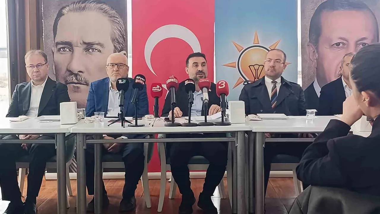 Kavak: önceliğimiz koltuk değil, Afyonkarahisar için hizmet