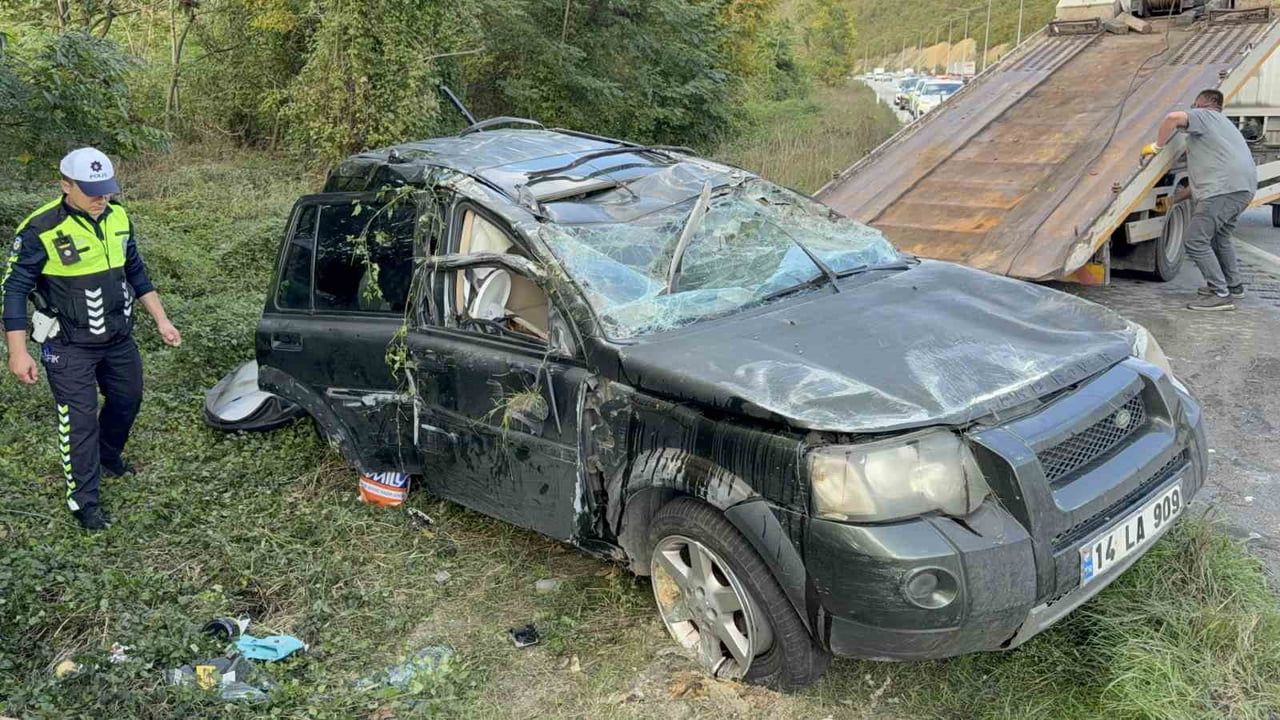 Kavak yollarında cip devrildi: 80 yaşındaki sürücü ile eşi yaralandı
